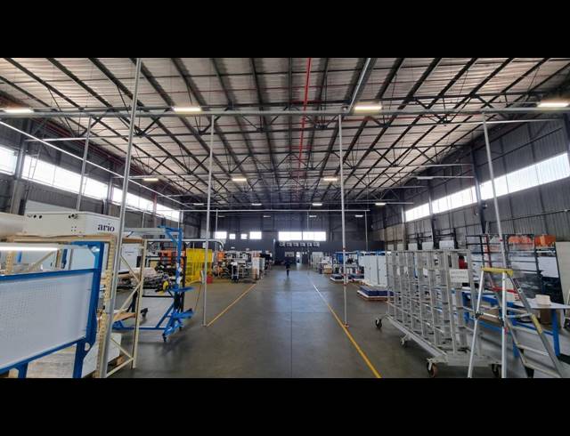 2,052M² WAREHOUSE TO LET IN GLEN MARAIS
